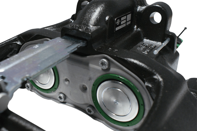 5C3110close750
